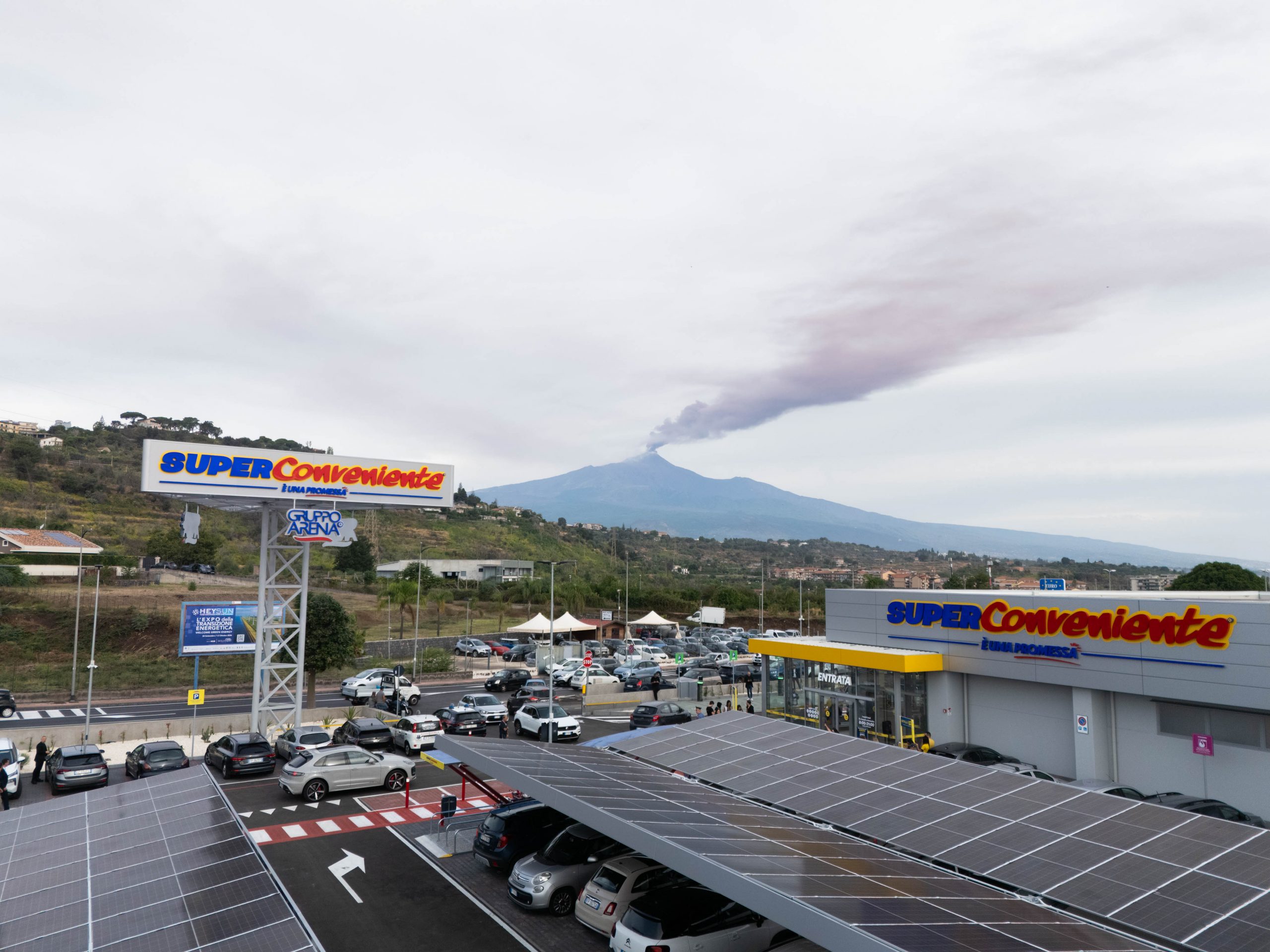 Il Gruppo Arena inaugura il nuovo SuperConveniente ad Aci Catena